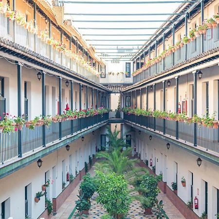 Hoteles Del Sur Sevilla Bagian luar foto