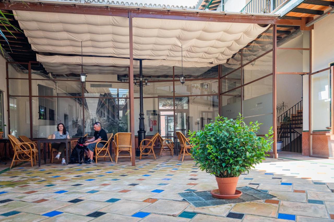 Hoteles Del Sur Sevilla Bagian luar foto