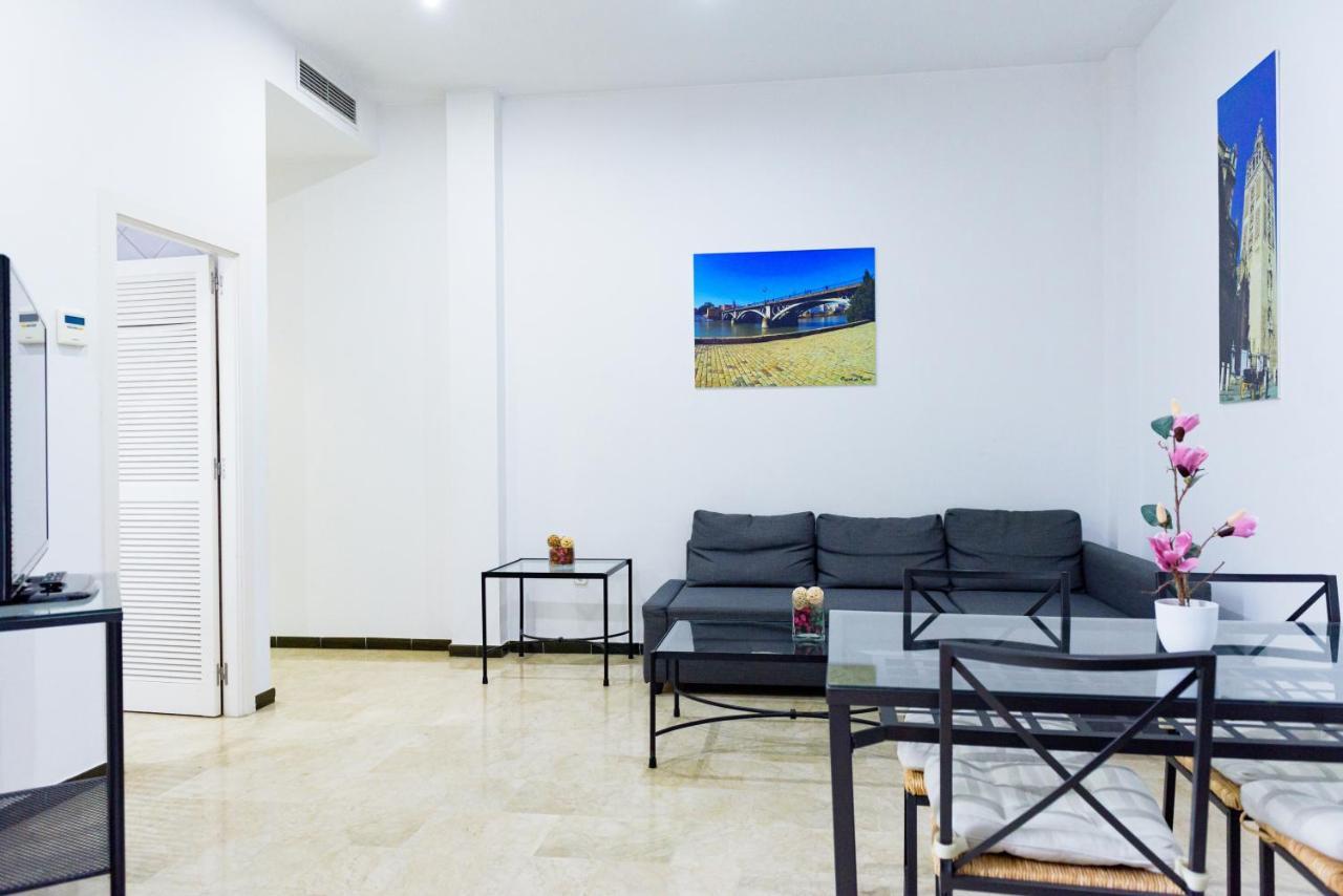 Hoteles Del Sur Sevilla Bagian luar foto