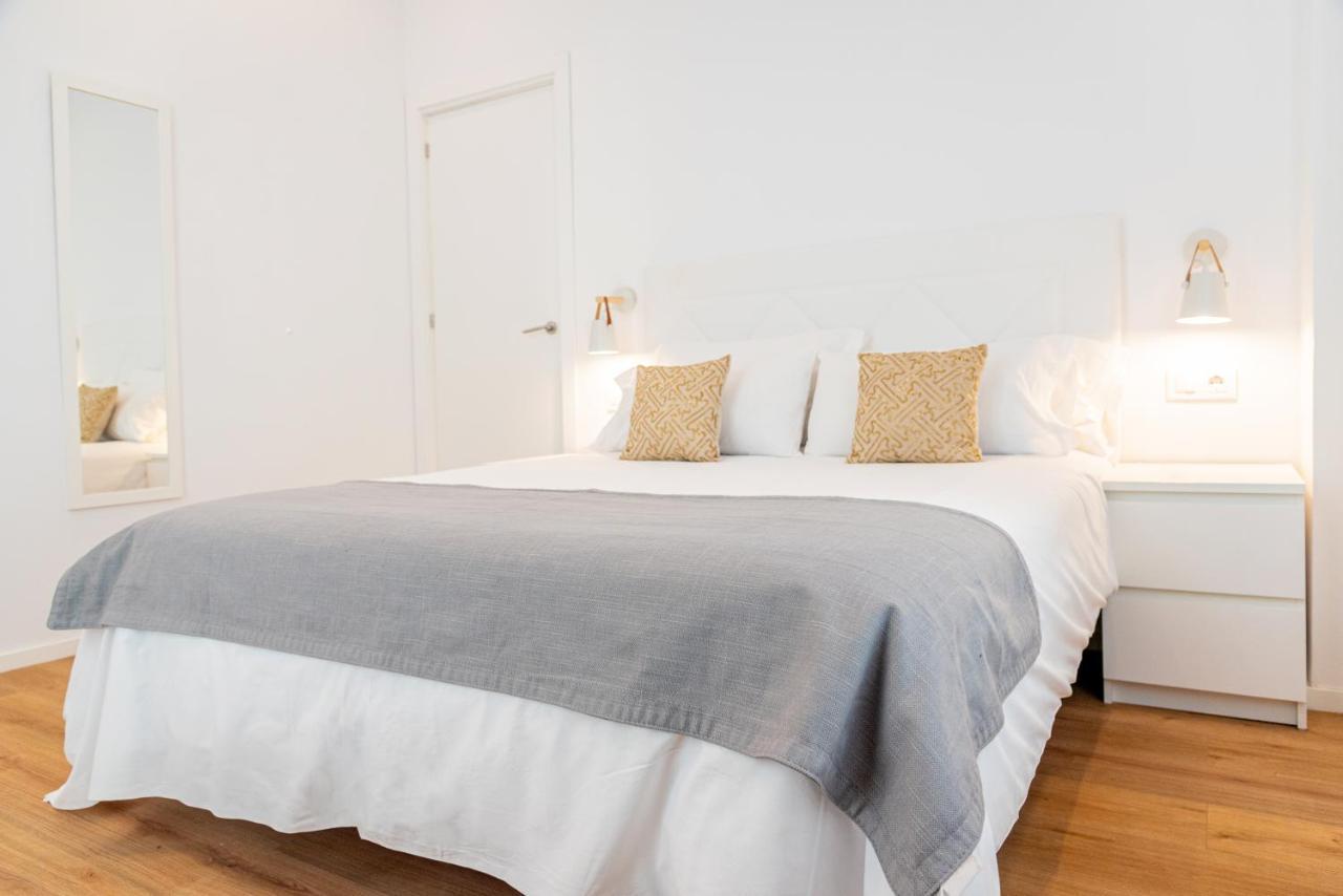 Hoteles Del Sur Sevilla Bagian luar foto