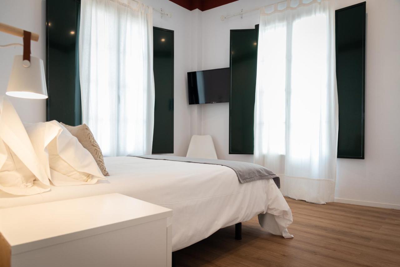Hoteles Del Sur Sevilla Bagian luar foto