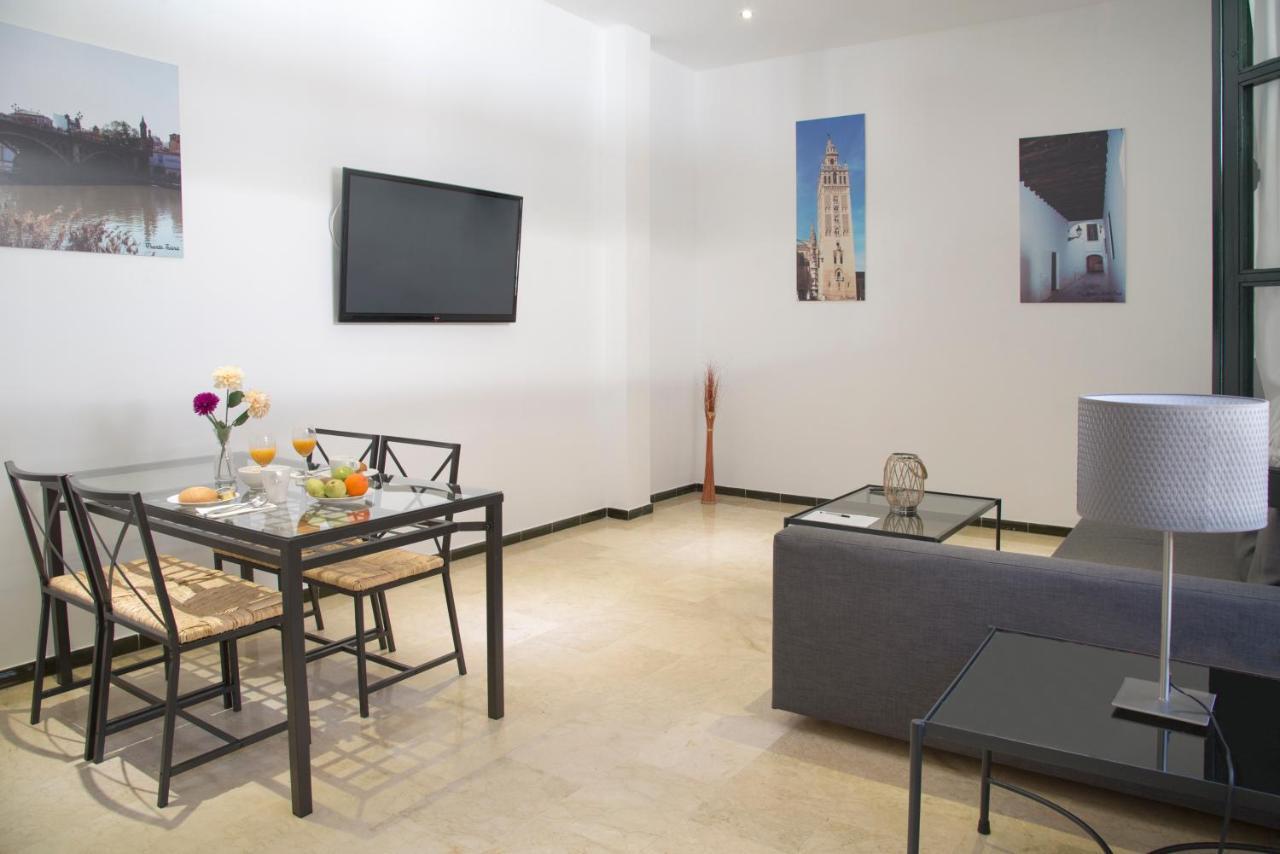 Hoteles Del Sur Sevilla Bagian luar foto