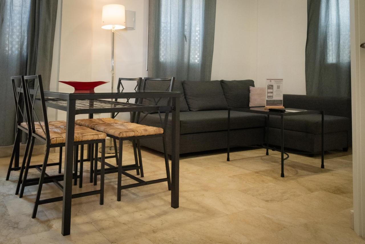 Hoteles Del Sur Sevilla Bagian luar foto