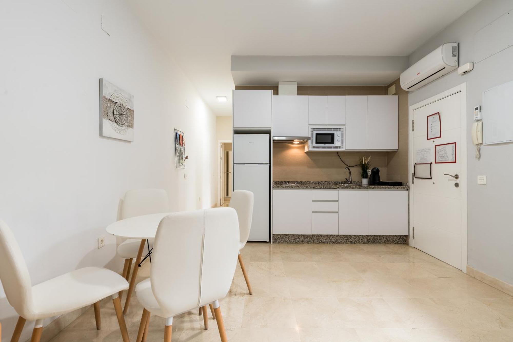 Hoteles Del Sur Sevilla Bagian luar foto