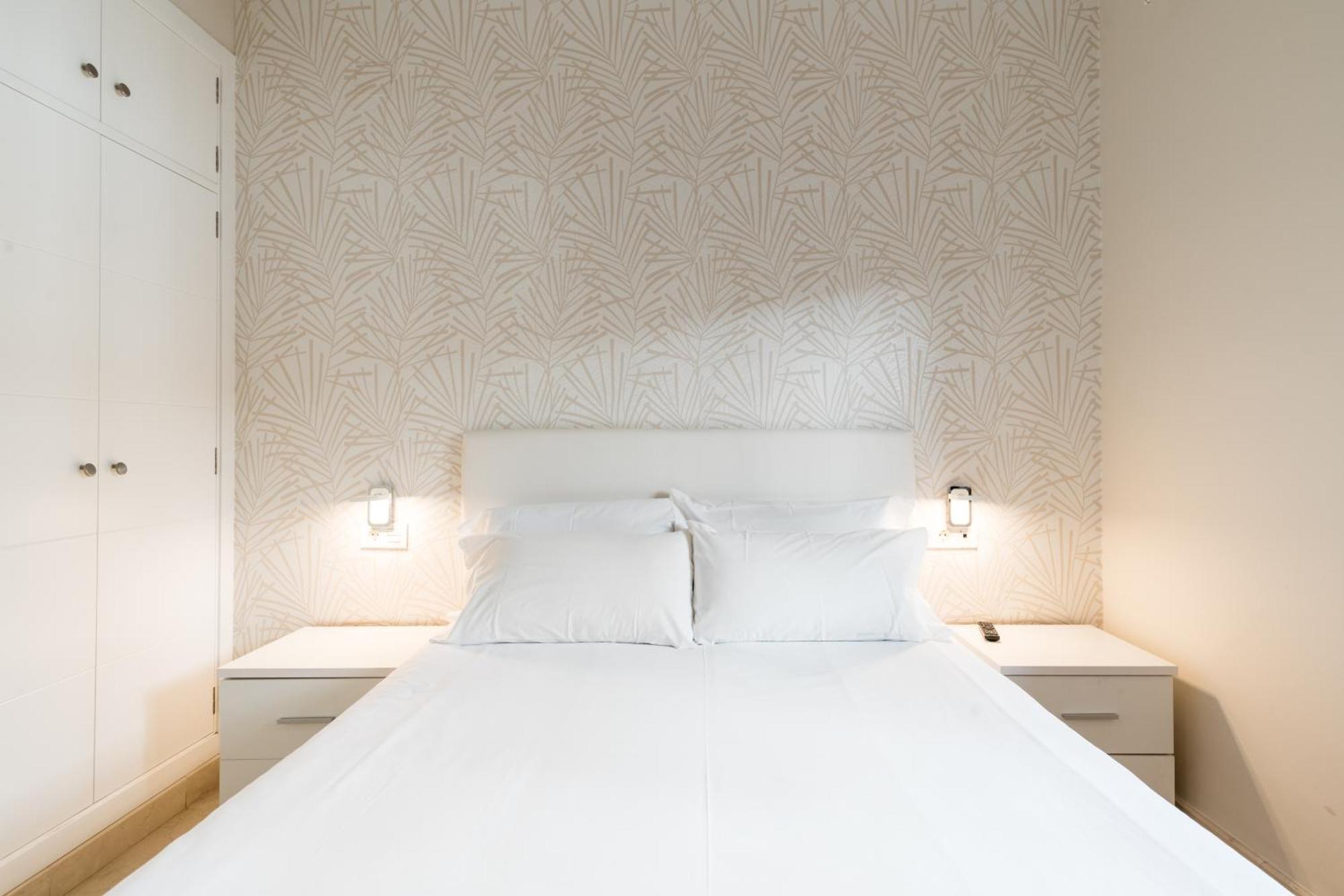 Hoteles Del Sur Sevilla Bagian luar foto
